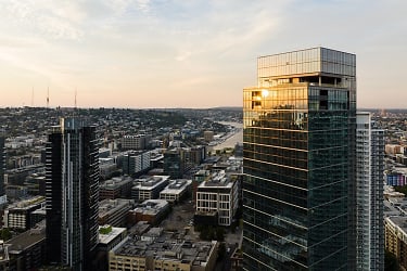 The Ivey On Boren Apartments - Seattle, WA