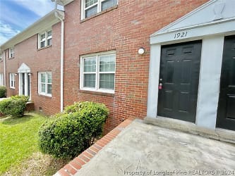 1921 King George Dr - Fayetteville, NC