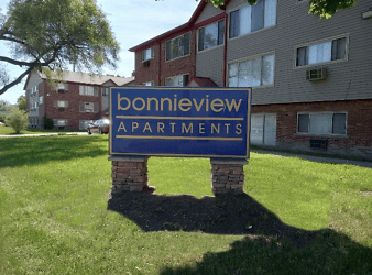 Bonnieview Apartments - Detroit, MI