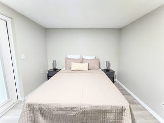 Room For Rent - Holiday, FL