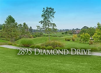 2895 Diamond Dr - Camarillo, CA
