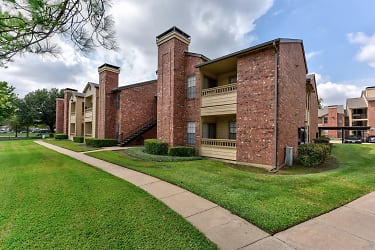Villa Del Mar Apartments - Arlington, TX