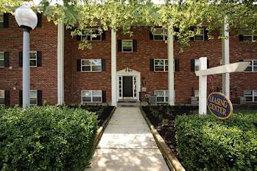 Woodcrest Apartment Homes - Dover, DE