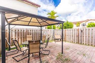 104 SE 34th Terrace unit 104 - Homestead, FL