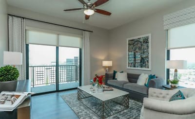 9789 Katy Fwy unit 102 - Houston, TX