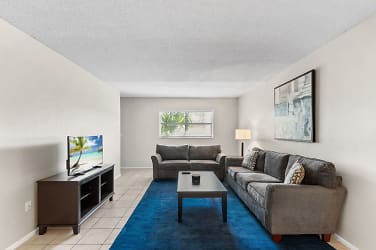 Stoneridge Pointe Apartments - Sanford, FL