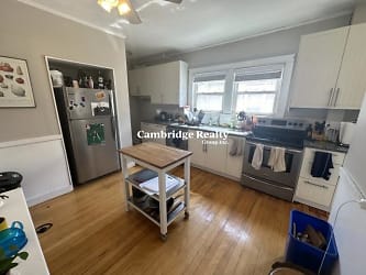 281 Alewife Brook Pkwy - Somerville, MA
