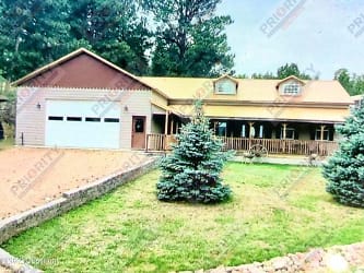 269 Pine Haven Rd - Pine Haven, WY