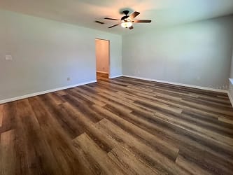 5821 NW 23rd Terrace #1 - Gainesville, FL