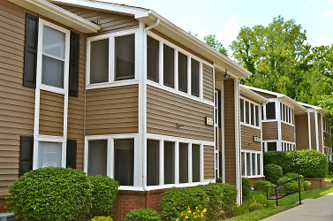 The Paddock Club Florence Apartments - Florence, KY