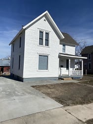 540 8th Ave - Marion, IA