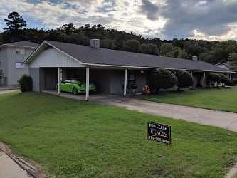 401 W 19th St - Russellville, AR