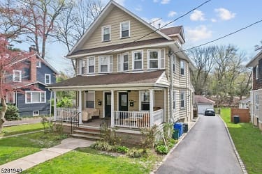 38 Dunnell Rd - Maplewood, NJ