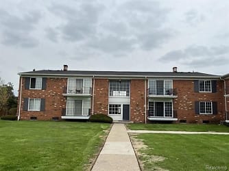 508 N Fox Hills Dr A 3 Apartments - Bloomfield Township, MI