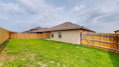 2110 Wigeon Wy - Copperas Cove, TX
