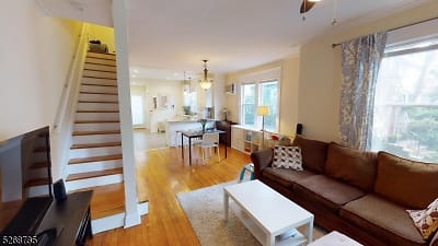 59 Dunnell Rd #1 - Maplewood, NJ