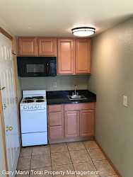 519 S Division St - Moses Lake, WA