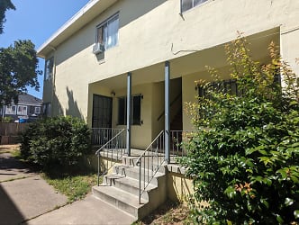 2626 73rd Ave - Oakland, CA