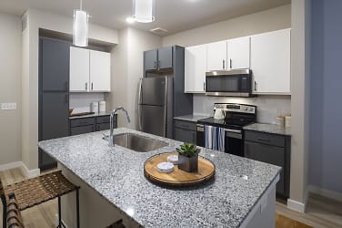 Ascend At Chisholm Trail Apartments - Fort Worth, TX