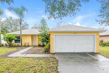 15127 Margaux Dr - Clermont, FL
