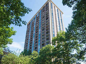 New Haven Towers Apartments - New Haven, CT