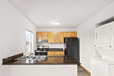 Legacy Ridge: SAVE $150/month! Beautifully Renovated Tacoma Apartments - Tacoma, WA
