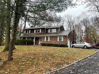 1 Pine Hill Terrace #HOUSE Apartments - East Norwich, NY