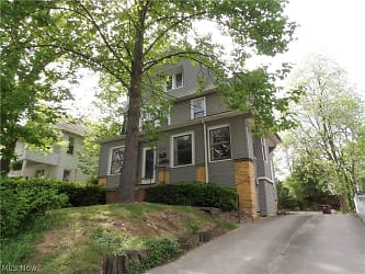84 Rhodes Ave #1 - Akron, OH