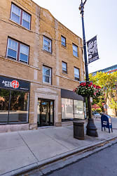 2480 N Lincoln Ave - Chicago, IL