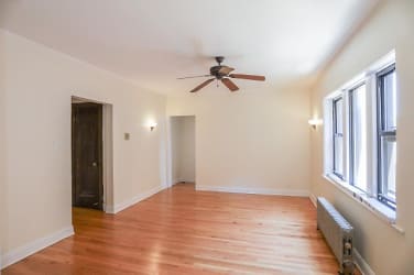 2408 W Lunt Ave - Chicago, IL