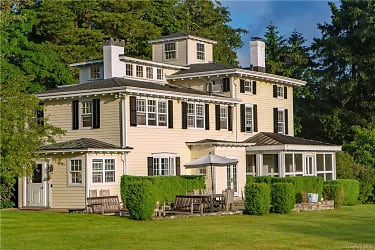 845 Old Post Rd - Bedford, NY