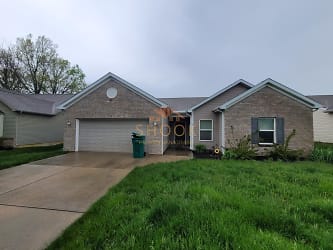 3484 Withrow Ln - West Lafayette, IN
