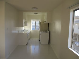 2038 S Holt Ave unit 09 - Los Angeles, CA