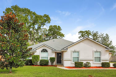 3382 Westfield Dr - Green Cove Springs, FL