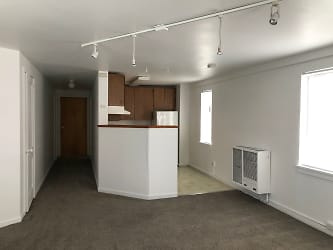 5227 Leary Ave NW unit 108 - Seattle, WA