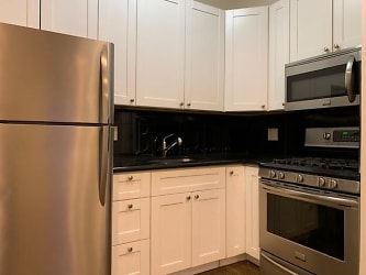 25-16 18th St unit 11 - Queens, NY