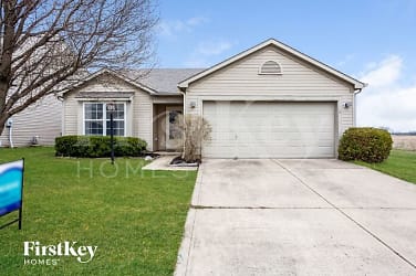 14904 Dry Creek Rd - Noblesville, IN