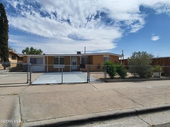 302 Limonite Cir - El Paso, TX