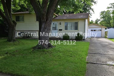 1722 Crestwood Blvd - South Bend, IN