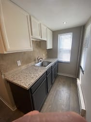 287 Concord St unit 16 - Manchester, NH