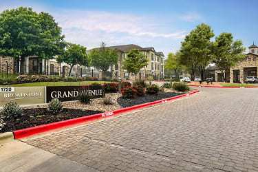Broadstone Grand Avenue Apartments - Pflugerville, TX