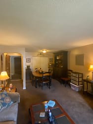 4 Shadowbrook Ln unit 8 - undefined, undefined