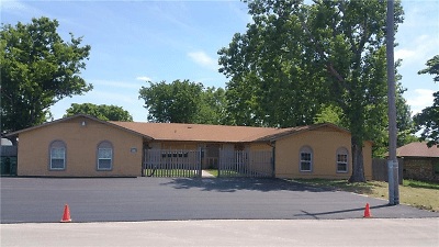 410 Old Thorndale Rd - Taylor, TX