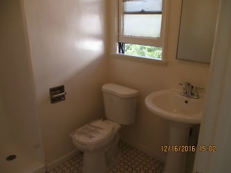 1305 Laurel Ave - West Hollywood, CA