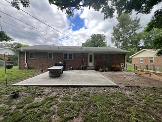 413 Colonial Terrace - Hopkinsville, KY