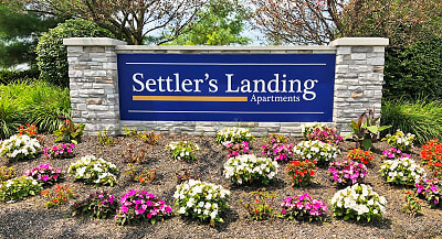Settlers Landing Apartments - Streetsboro, OH