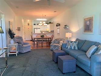Seagate Village For Rent