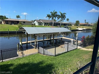 1418 Shelby Pkwy - Cape Coral, FL