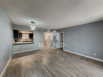 3823 Maryland Pkwy Unit R5 - undefined, undefined