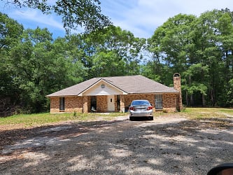 131 Holcomb Carroll Rd - Carriere, MS